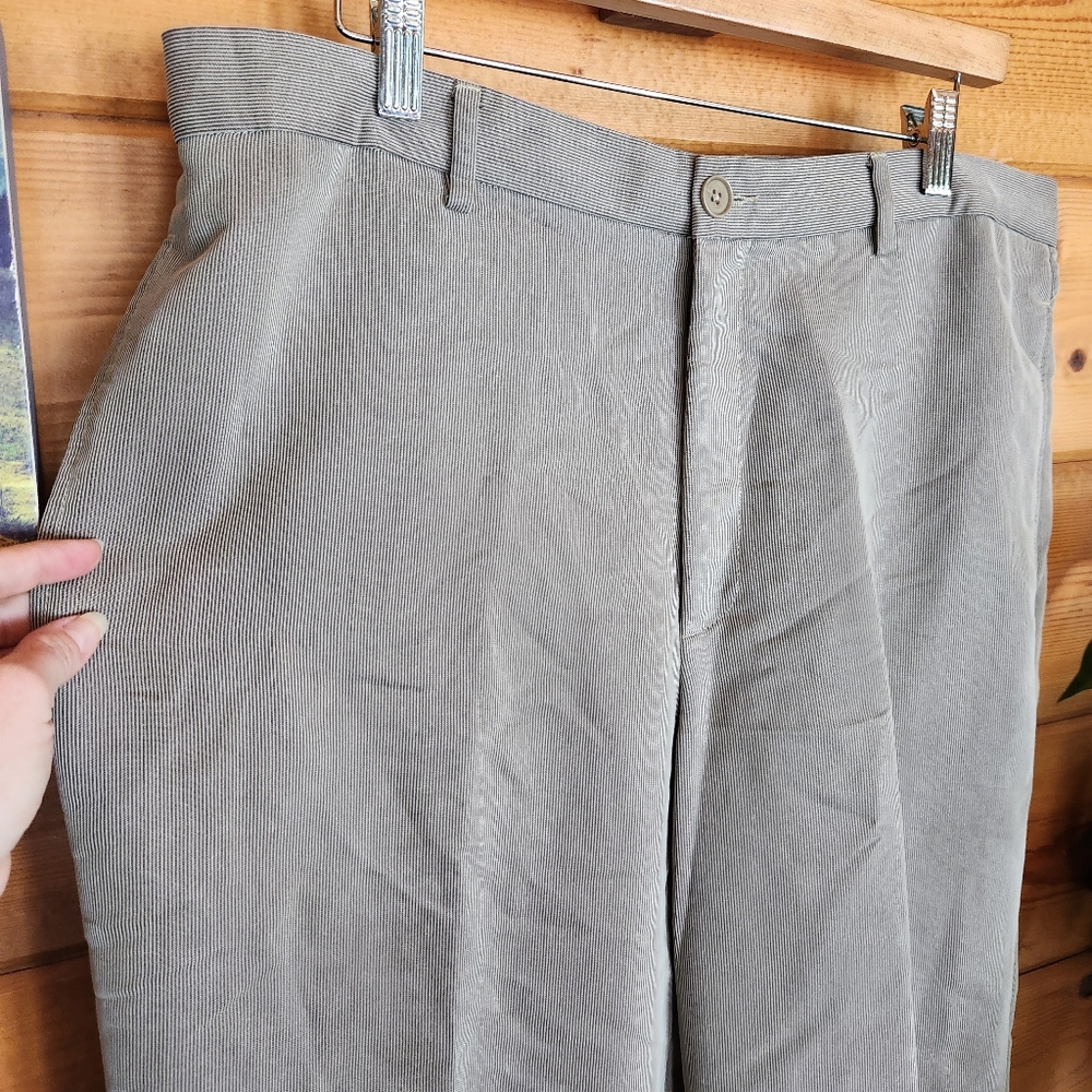 Calvin Klein 💙 Men Pinstripe Taupe Modal Dress Pants Flat Front Slacks 36 X 30" - Picture 2 of 10